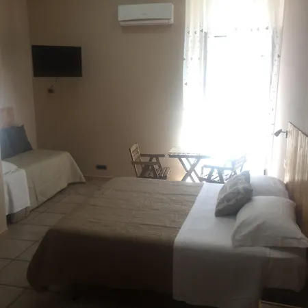 Naples To Live-2