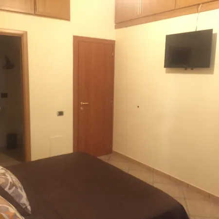 Naples To Live-3